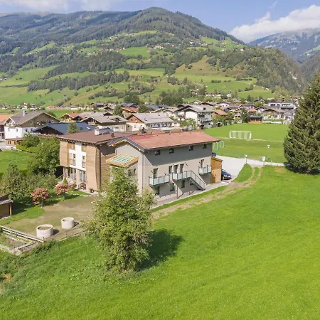 Appartement Celine 3 *