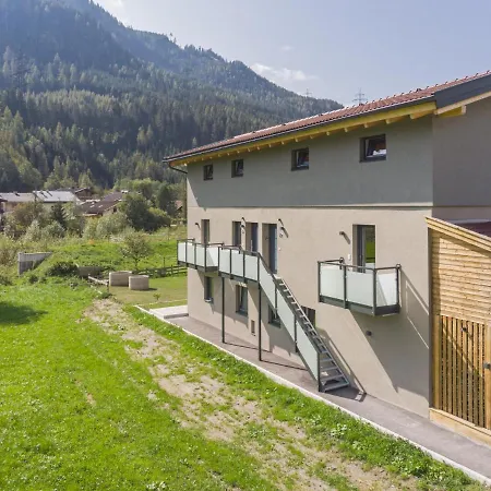 Celine 3 ברמברג אם ווילדקוגל